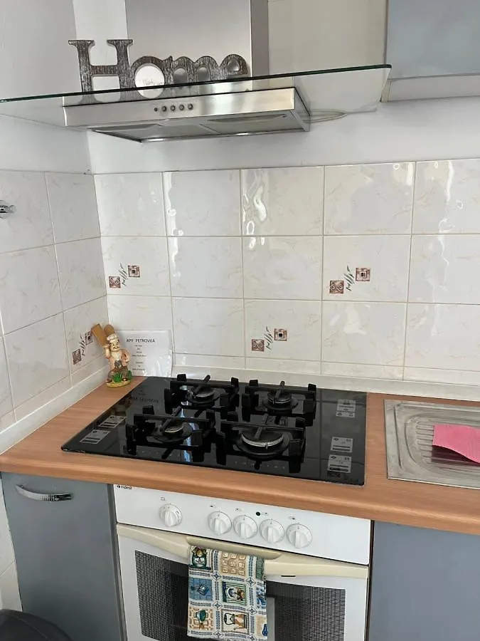 App Petrovija Apartamento Umag